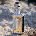 Kit complet GeekVape Aegis Legend 5 Édition Limitée 10ème Anniversaire, avec écran et boutons visibles.