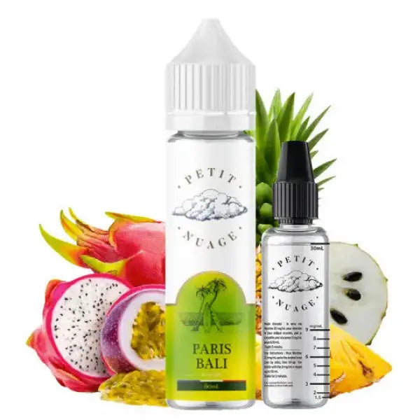 E-Liquide Petit Nuage et Paris Bali, flacons de e-liquide avec étiquettes colorées, pour cigarette électronique.